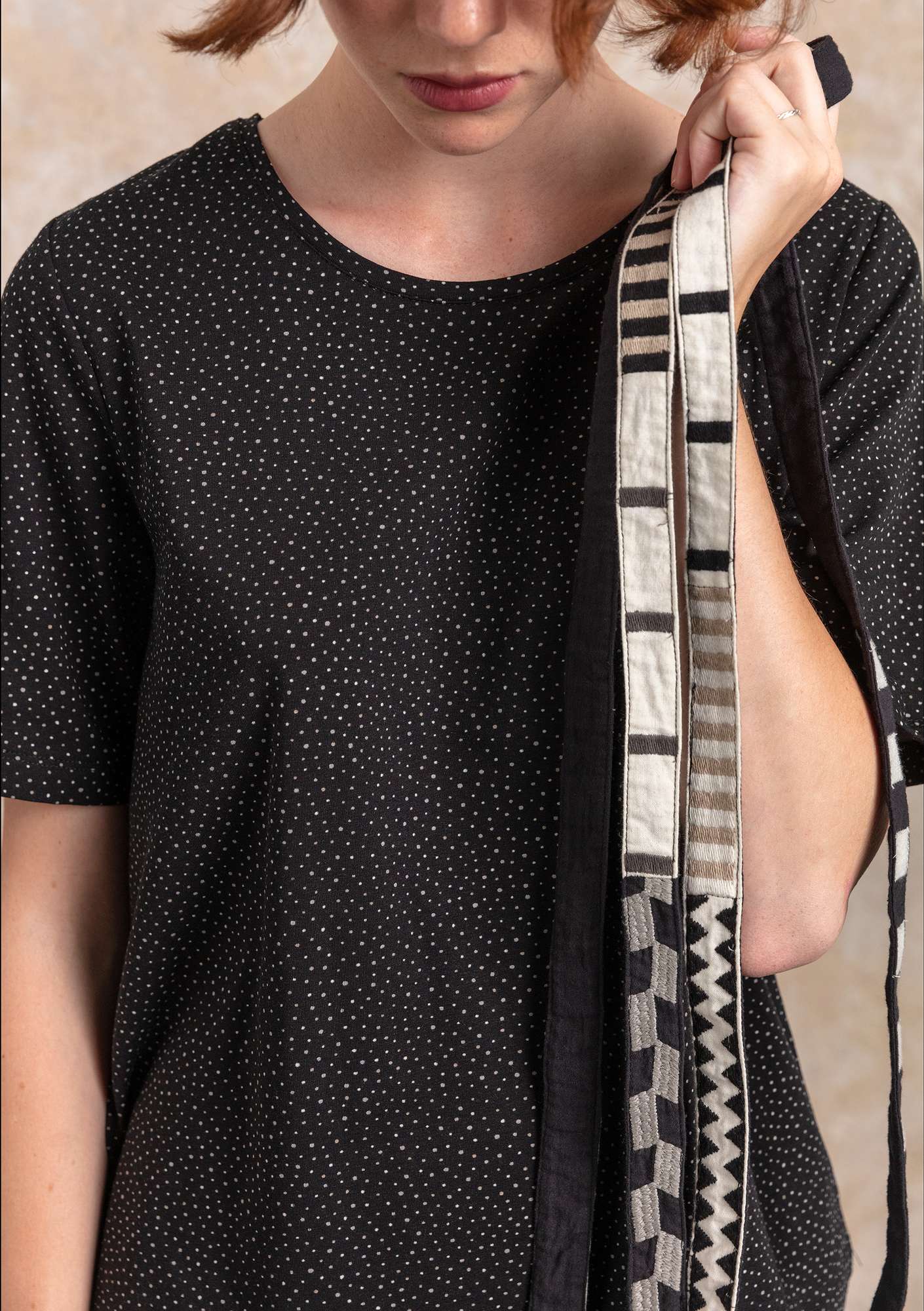 “Iliana” T-shirt in organic cotton/spandex black/patterned thumbnail