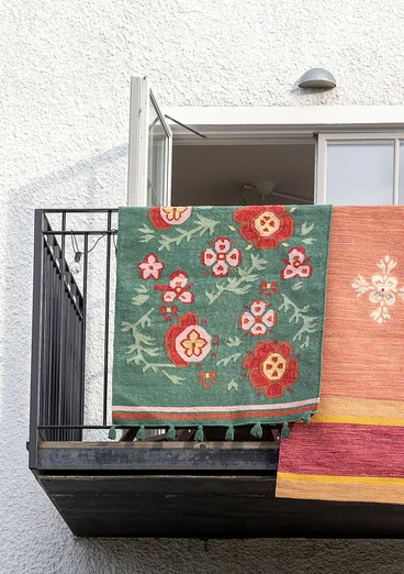 “Petals” kilim rug in organic cotton - sea green