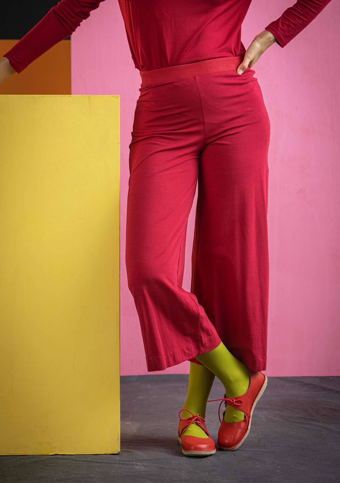 Pytte trousers cranberry