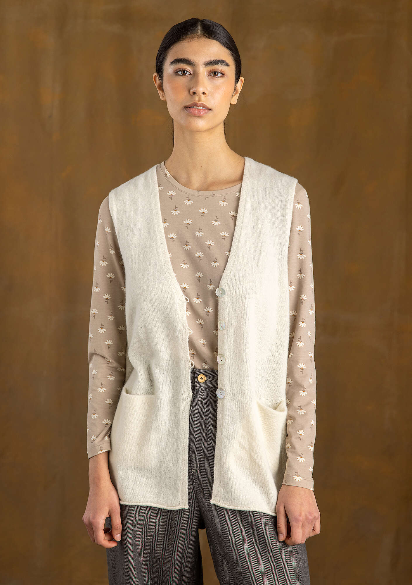 Knitted wool waistcoat undyed