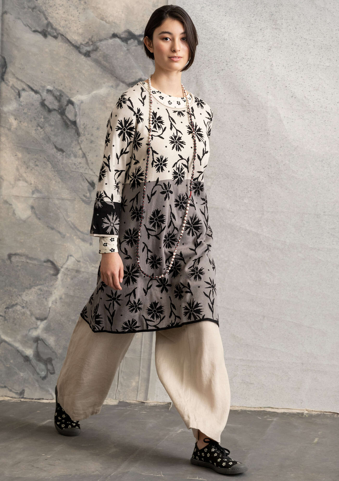 Leia tunic in a soft knit fabric iron grey