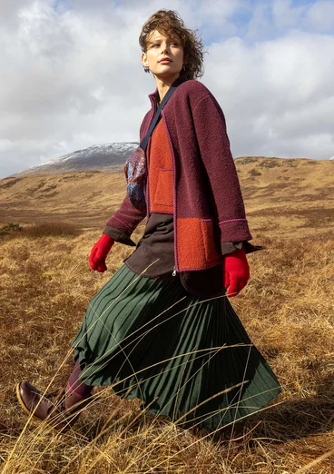 Gestrickte Jacke „Sälen“ aus Wollbouclé - aubergine