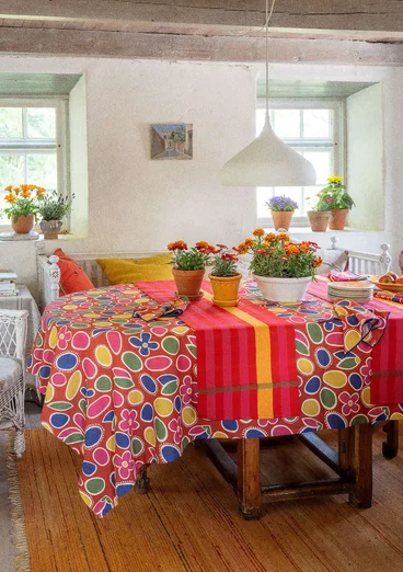 “Sol” patterned organic cotton tablecloth - amaryllis