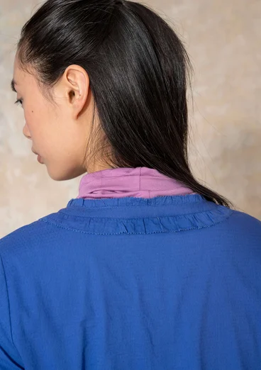 Besticktes Kleid „Fåle“ aus Bio-Baumwolle - brillantblau