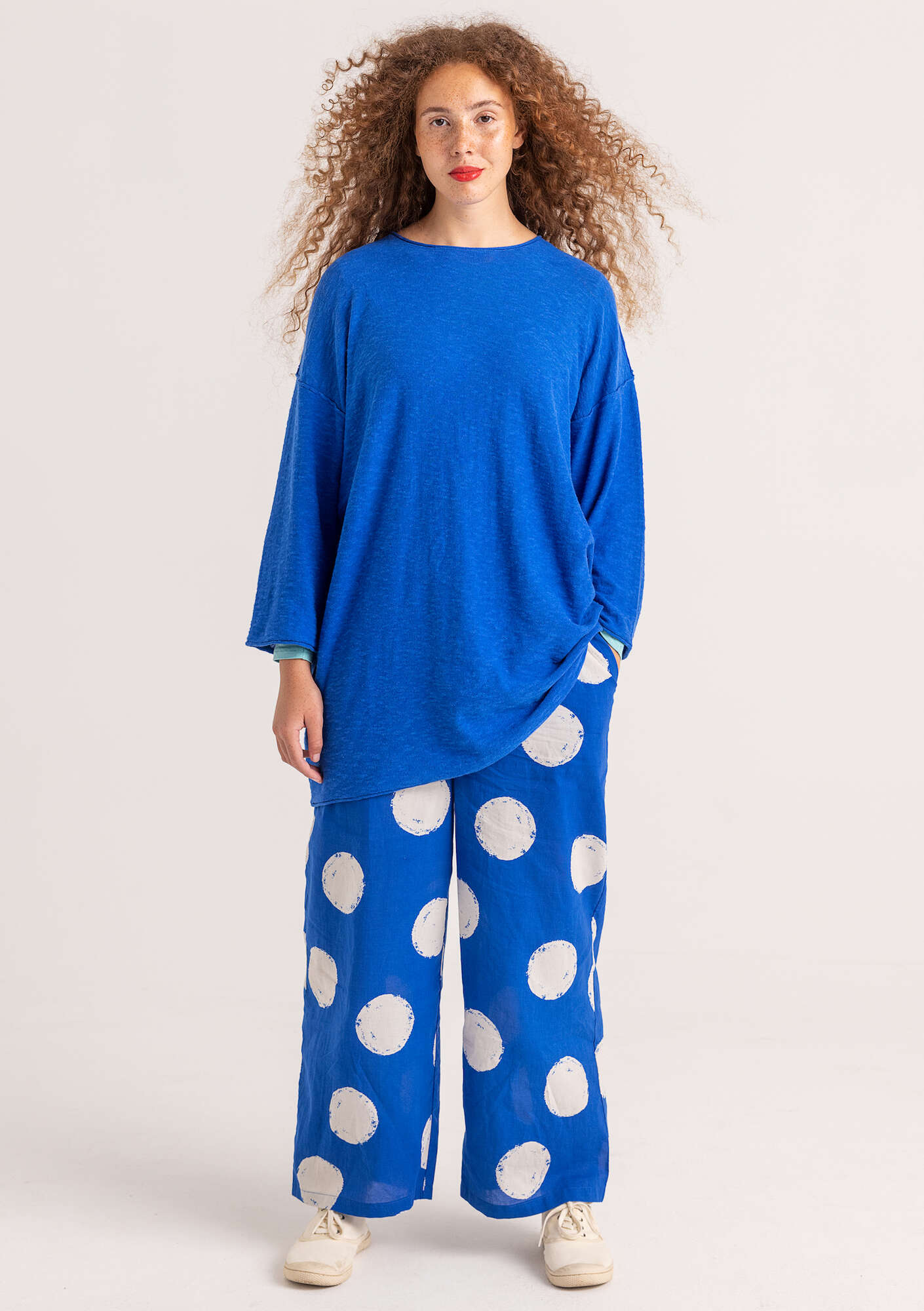  “Palette” woven organic cotton trousers sapphire blue/patterned