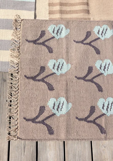 "Wildflower" organic cotton rug - sandy soil