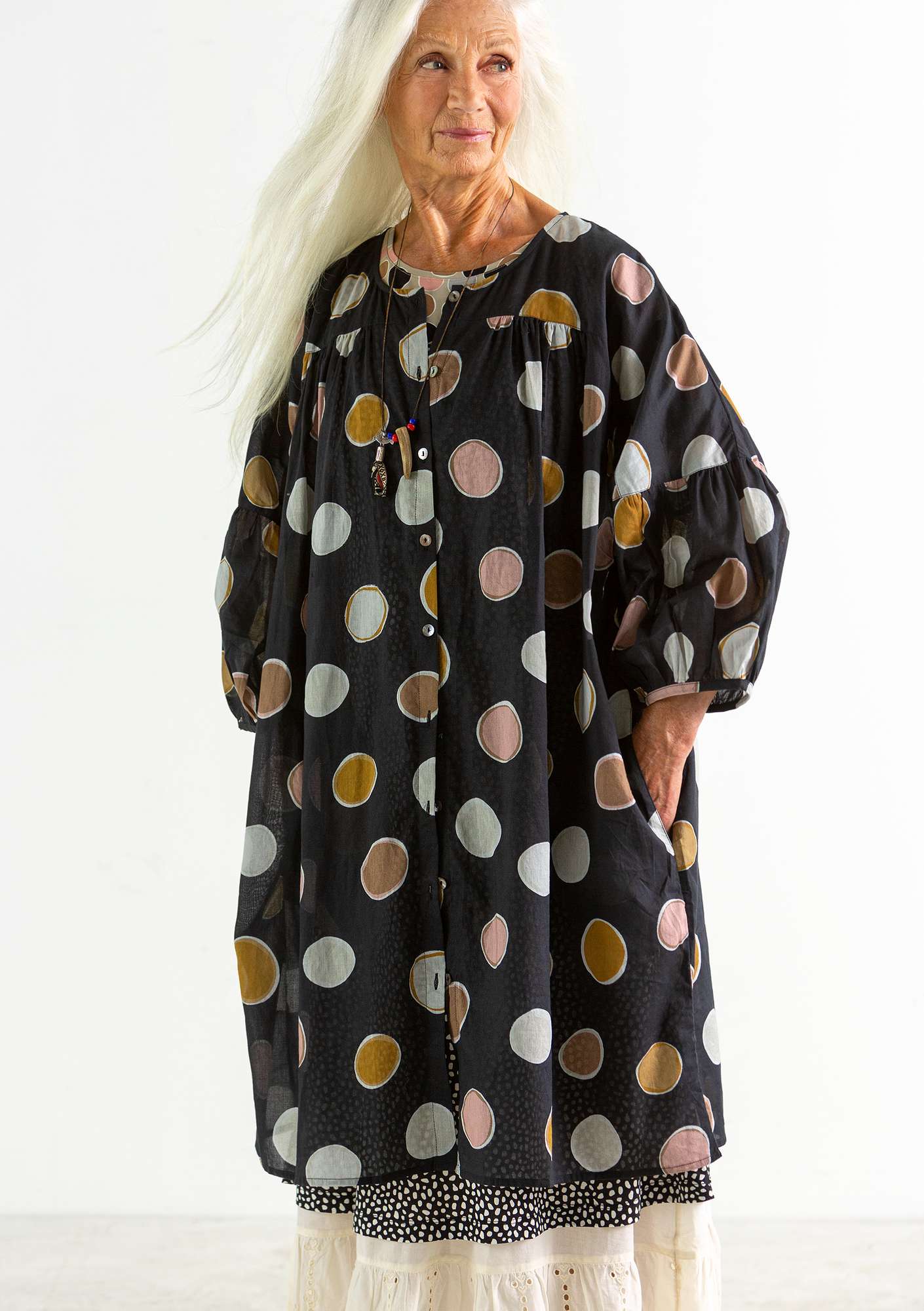 Kleid „Billie“ aus Öko-/Recycling-Baumwolle schwarz-gemustert thumbnail