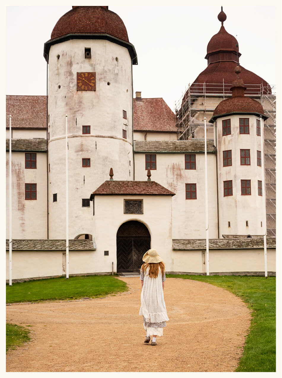 Inspiration courtesy of an enchanted castle, captured by Gudrun and her enchanting team.