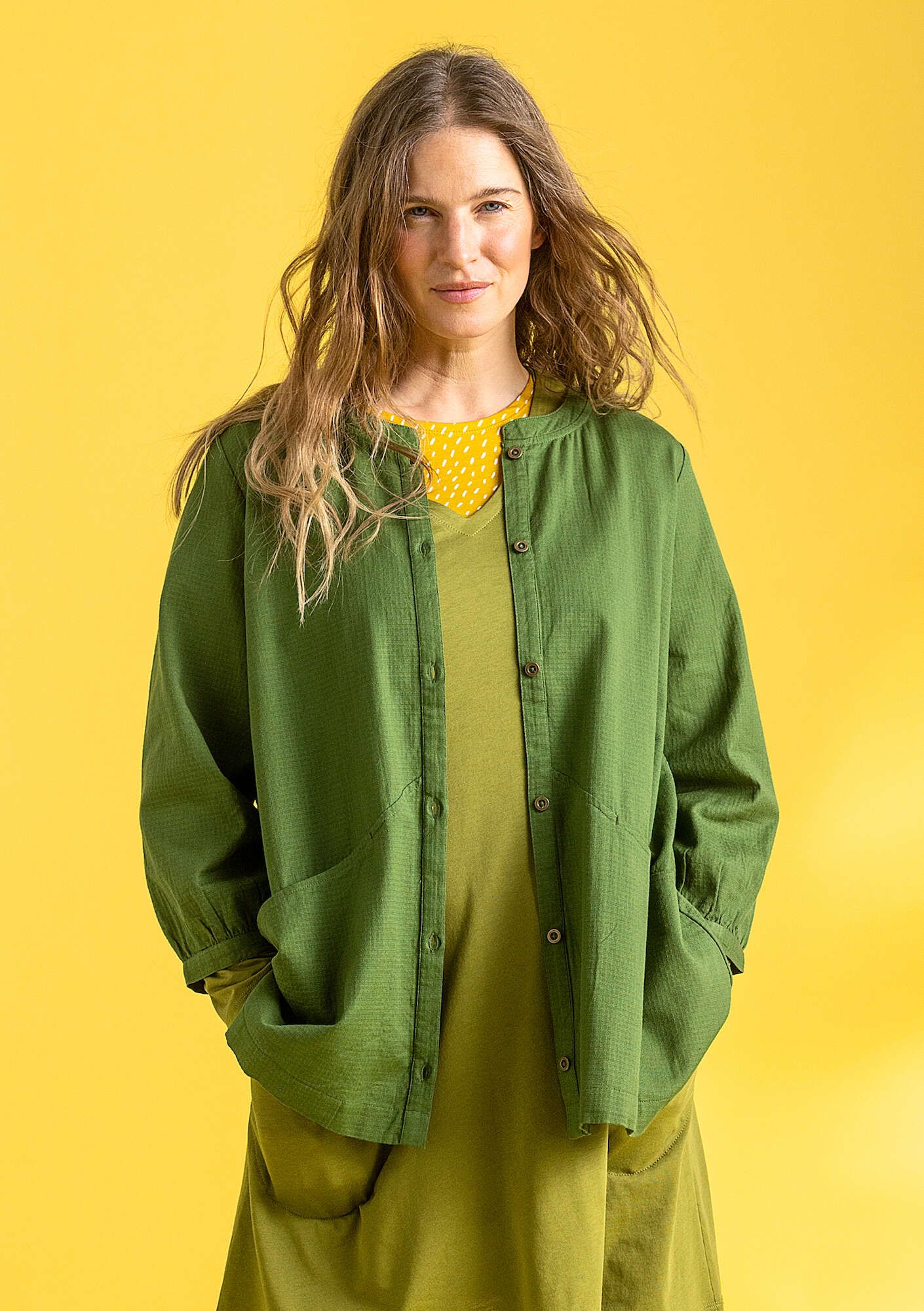 “Ruby” woven organic cotton dobby smock blouse grass green thumbnail