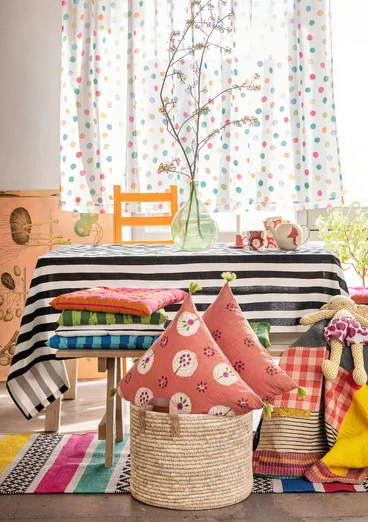 “Långrand” tablecloth in organic cotton - black