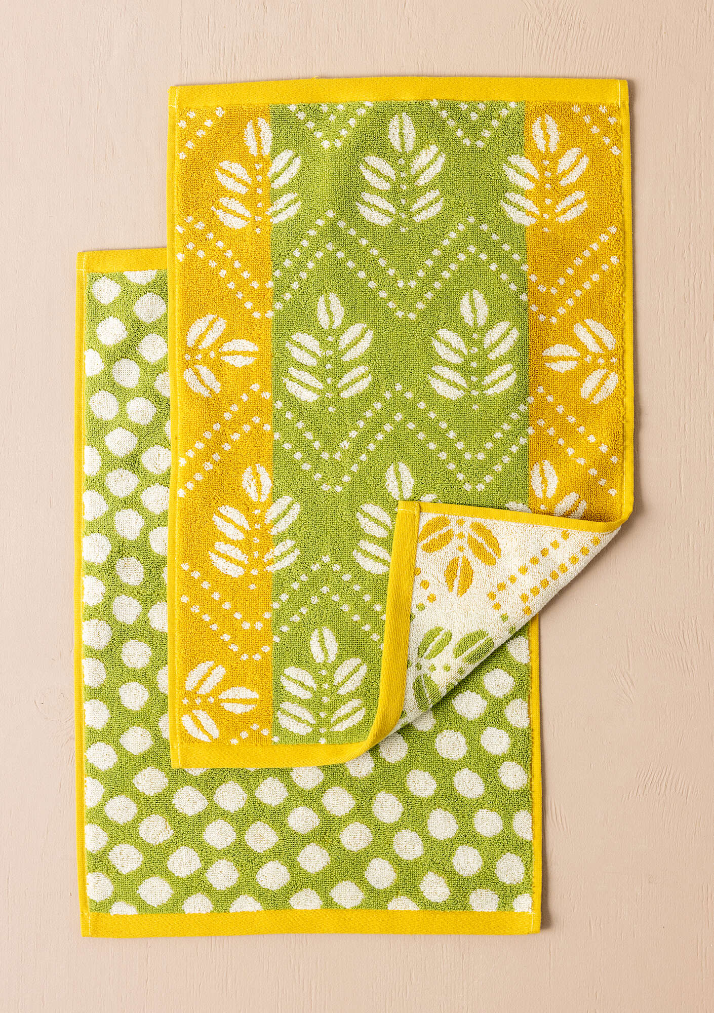 Guest towel 2-pack “Leafy” in organic cotton kiwi