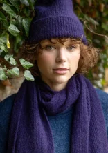 Strickmütze aus flauschigem Alpakawollgemisch - brombeere