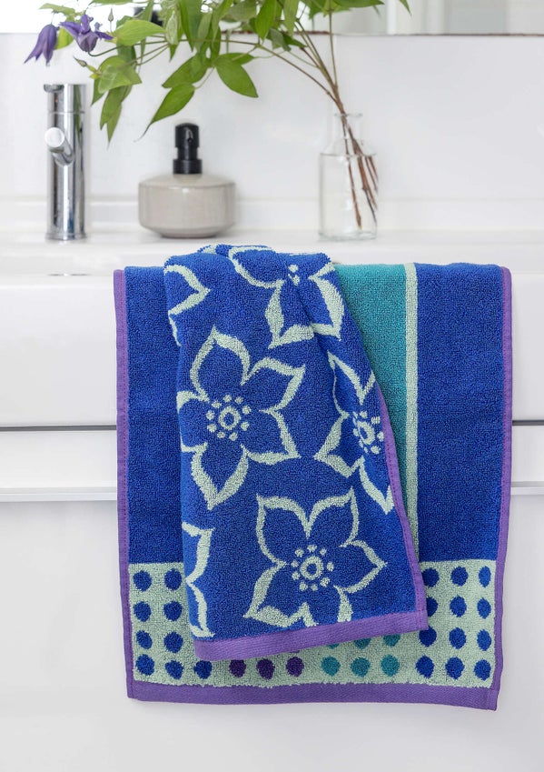 Flow guest towel brilliant blue