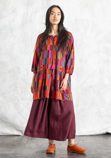 Kunstenaarsblouse "Rut" van geweven viscose/linnen - papegaairood/dessin