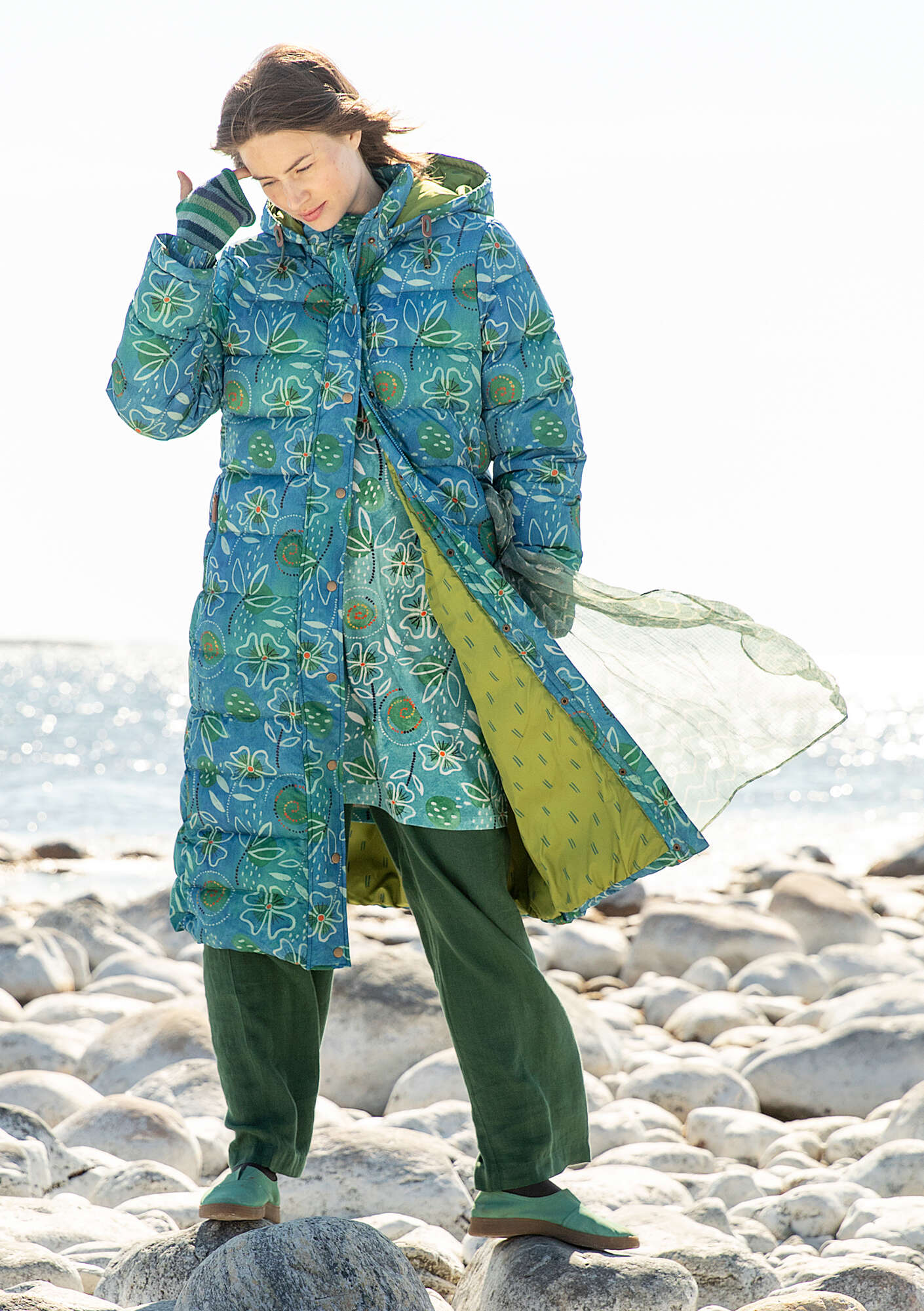 Bhumika” down coat recycled polyester/down gudrunsjoden.com