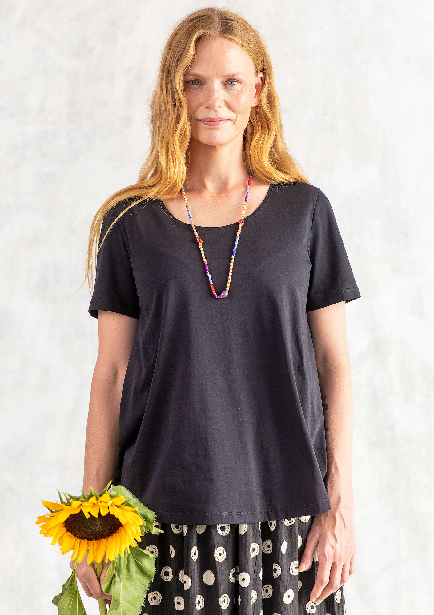 “Ines” short-sleeve jersey top in organic cotton black thumbnail