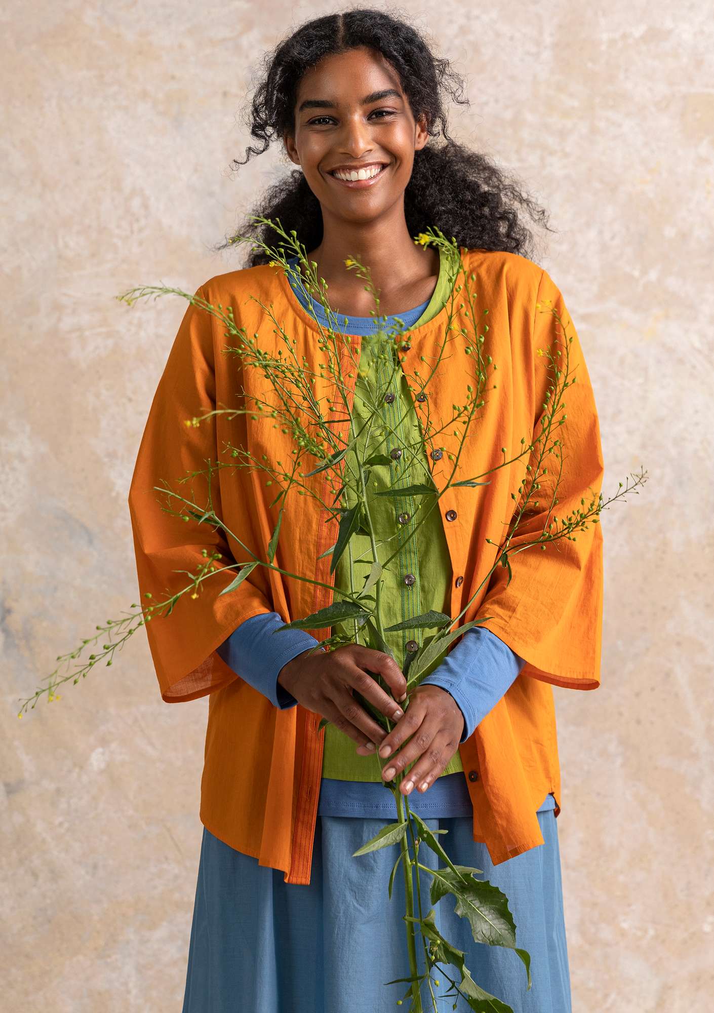 Bluse «Evelyn» i økologisk bomull masala