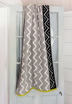 “Zig Zag” bath towel in organic cotton - heron