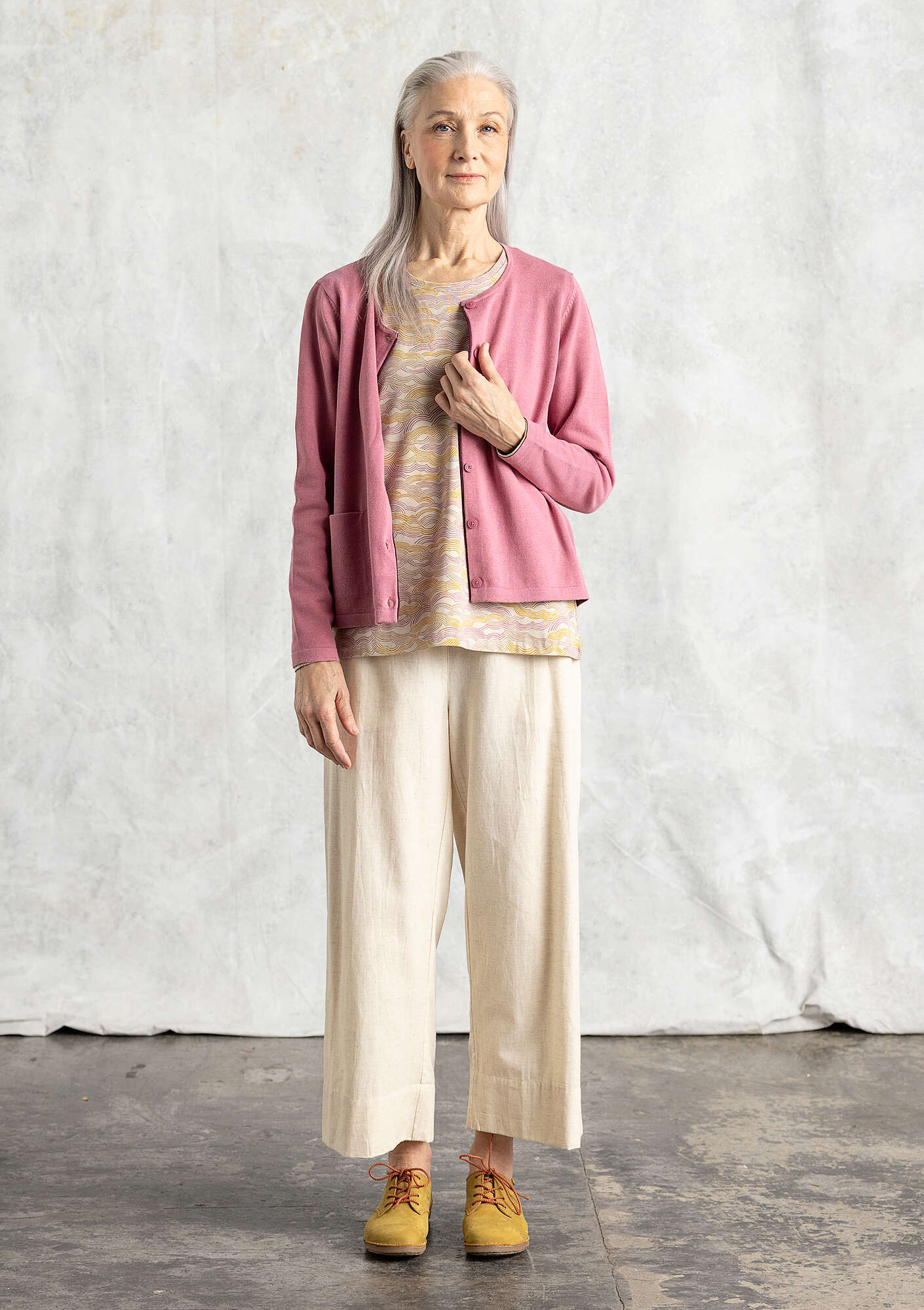 Woven pants in organic cotton/linen gudrunsjoden.com