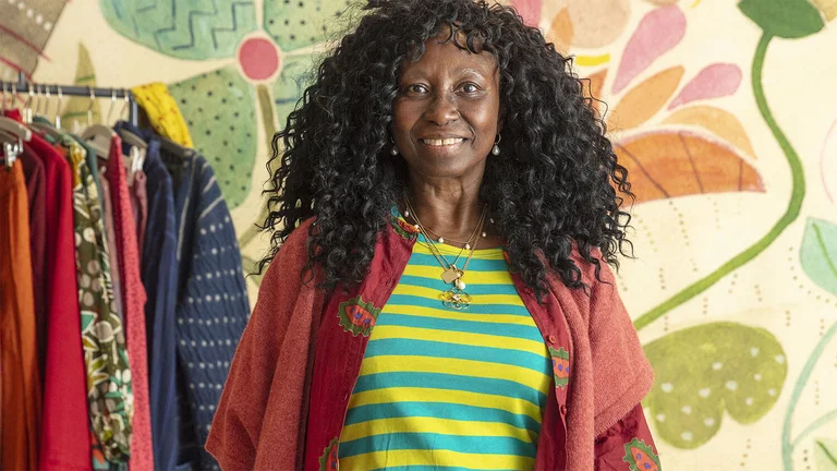 A video with women wearing patterned clothing from Gudrun Sjödén.