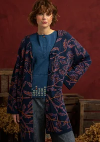 Geblümte Langstrickjacke „Lusern“ aus Bio-Baumwolle, mit Handstickerei - indigo