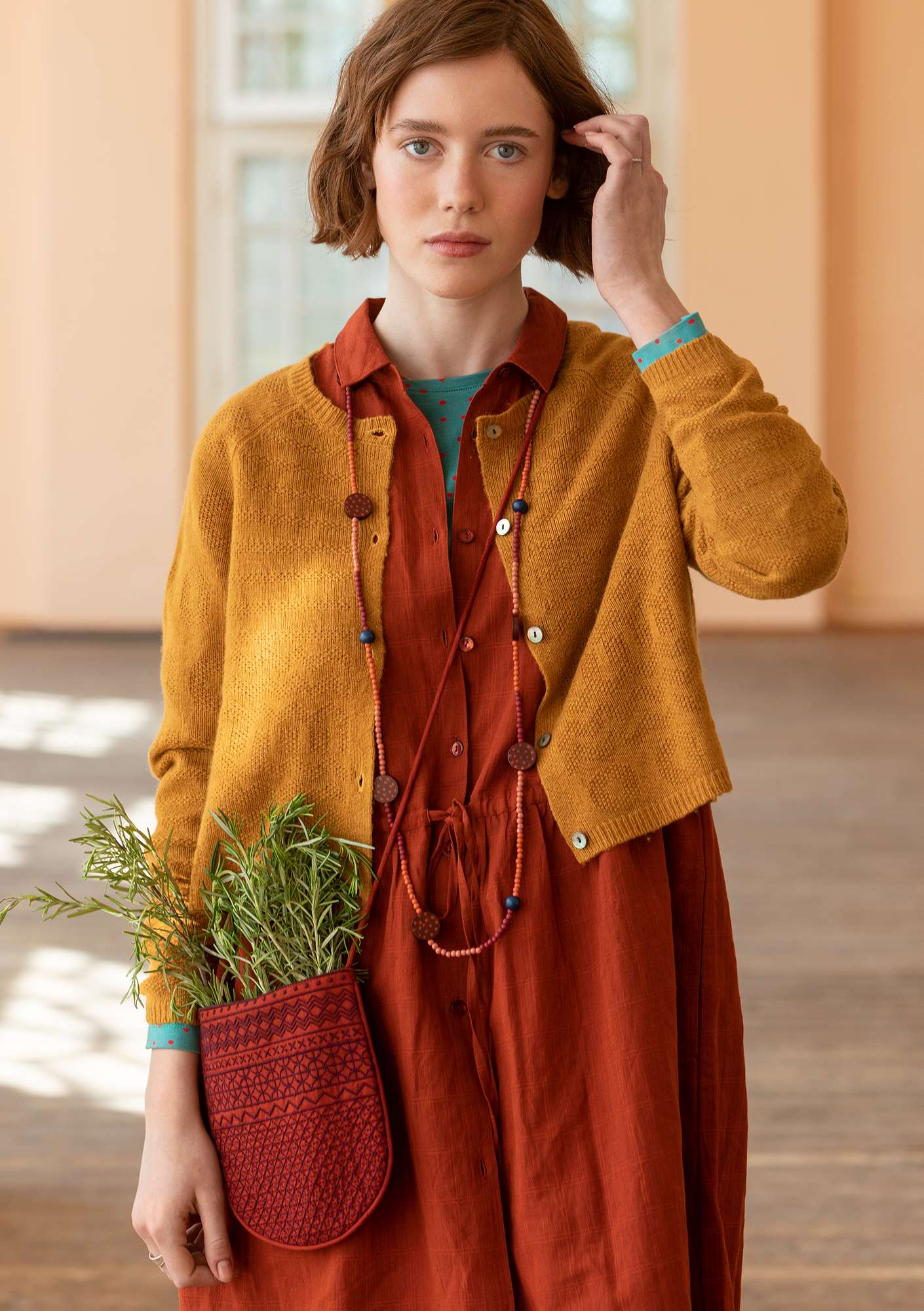 “Clove” cardigan made from lambswool/recycled polyamide mustard thumbnail