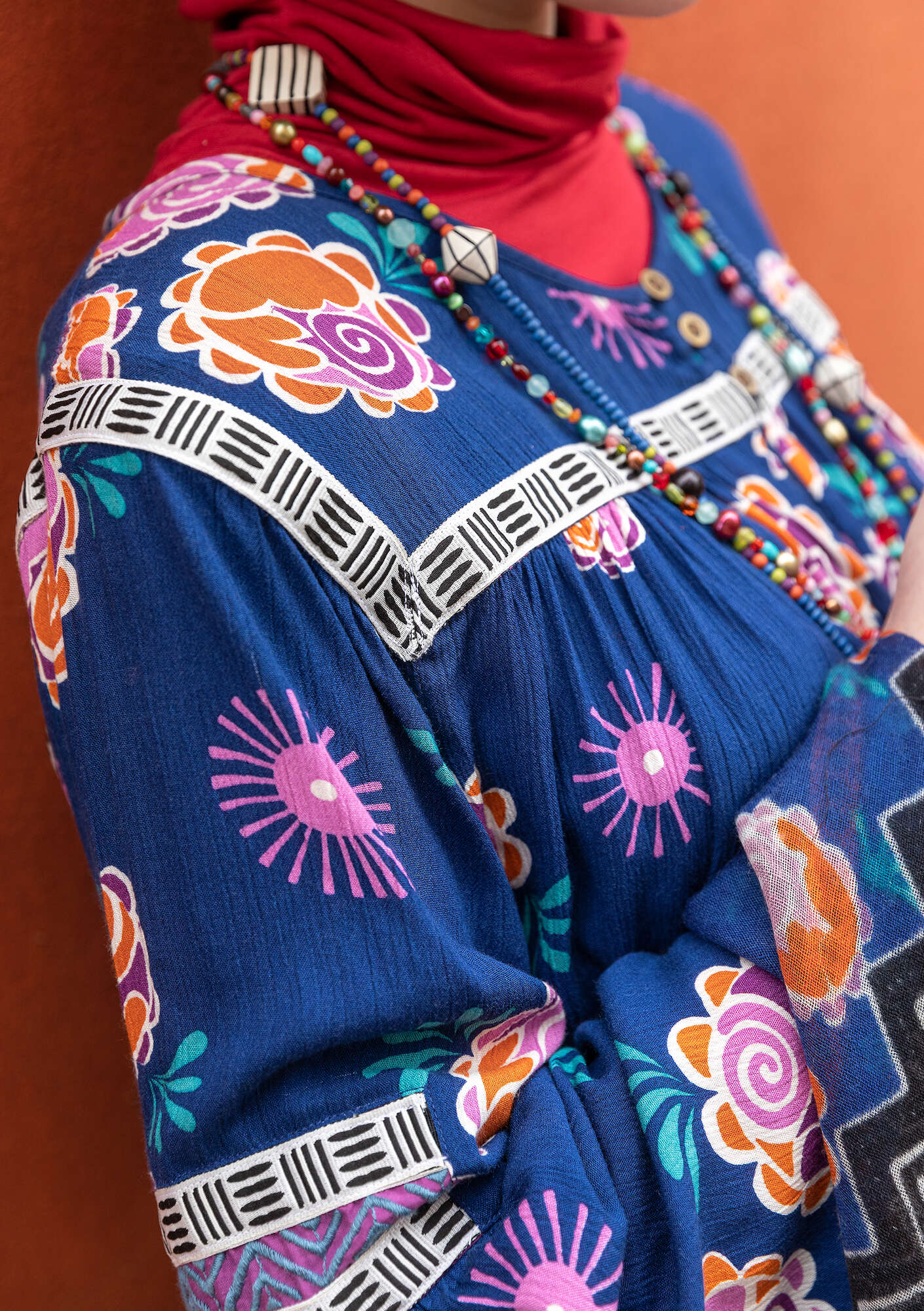 Bluse „Maya“ aus Viskose indigoblau thumbnail