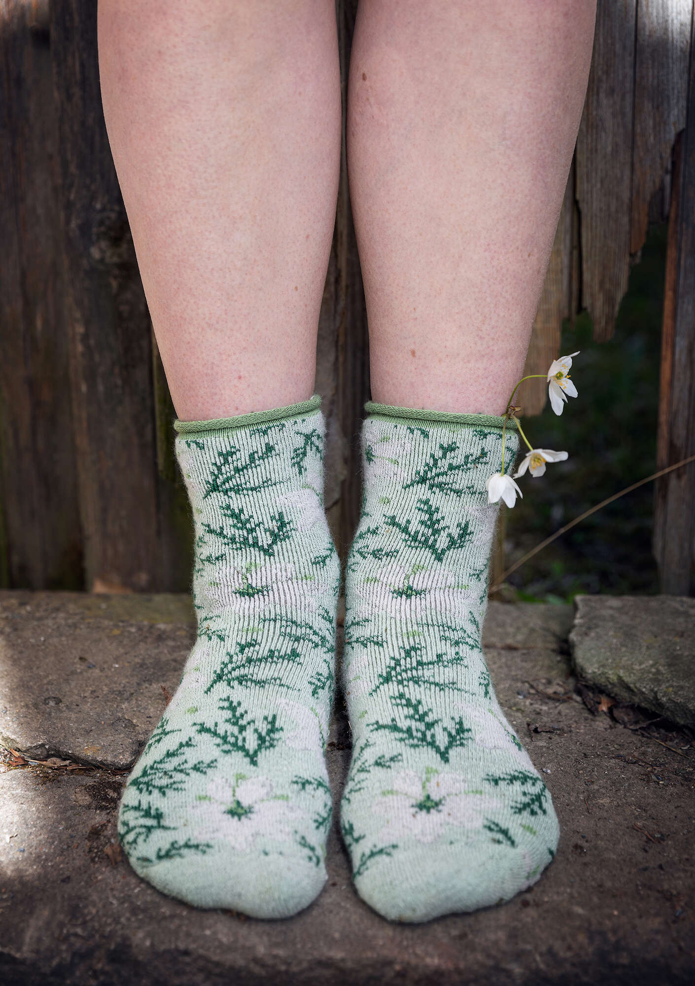 Socken „Skogsstjärna“ aus Wollfrottee nebelgrün thumbnail