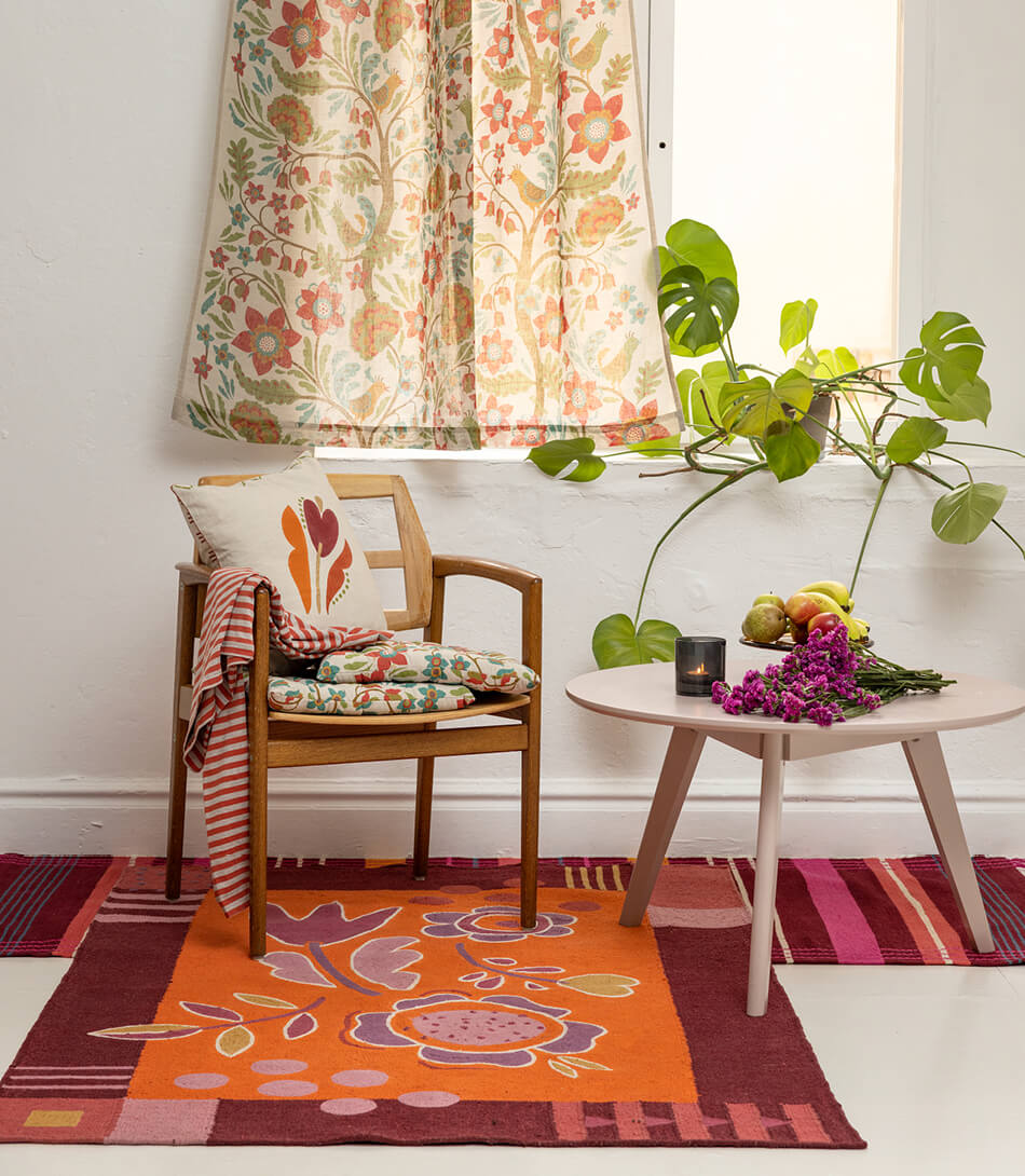  Flowers  and  Jaipur  carpets