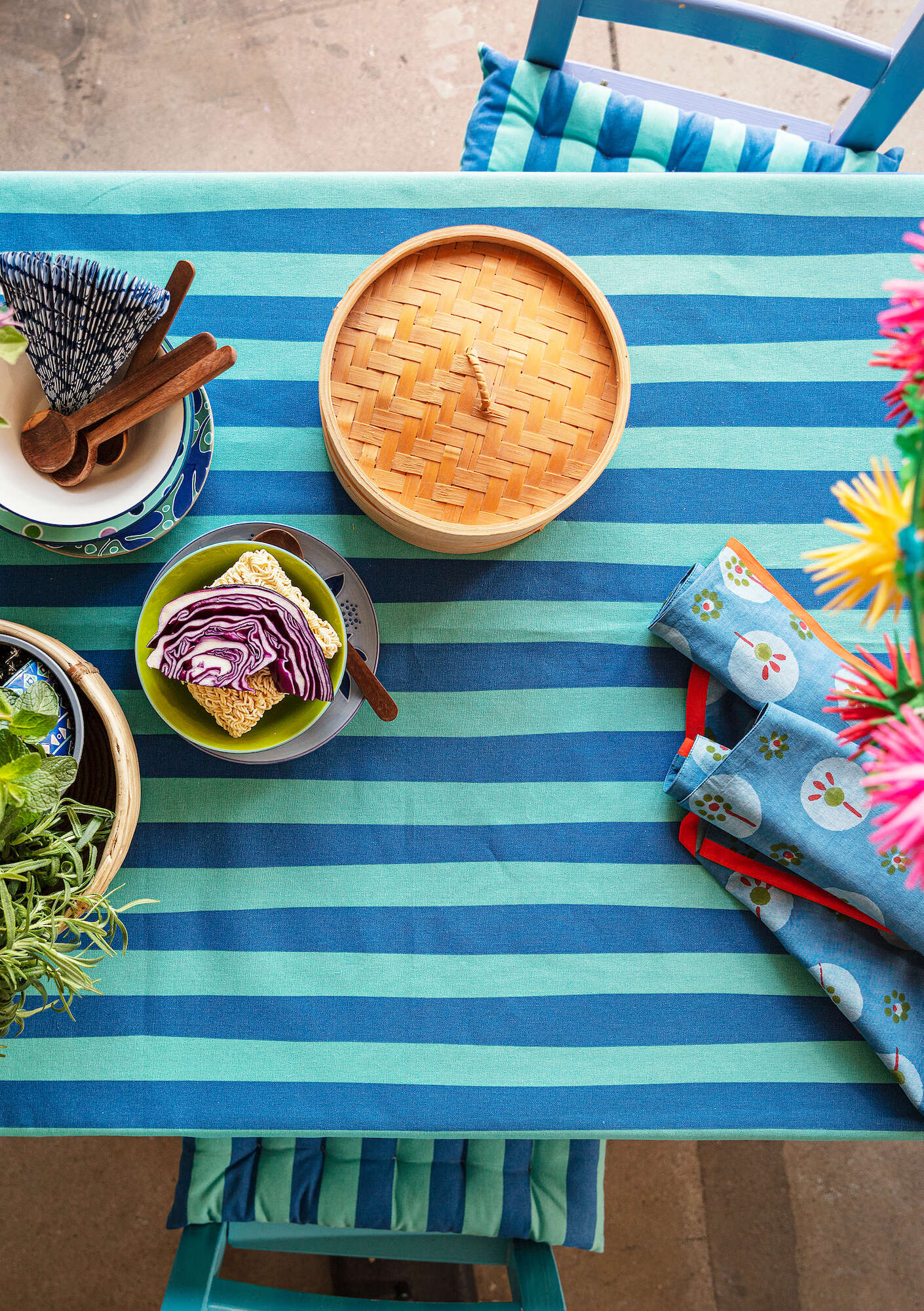 “Långrand” tablecloth in organic cotton flax blue thumbnail
