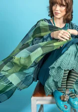 Garnfarget skjerf «Cleo» i ull - indigoblå