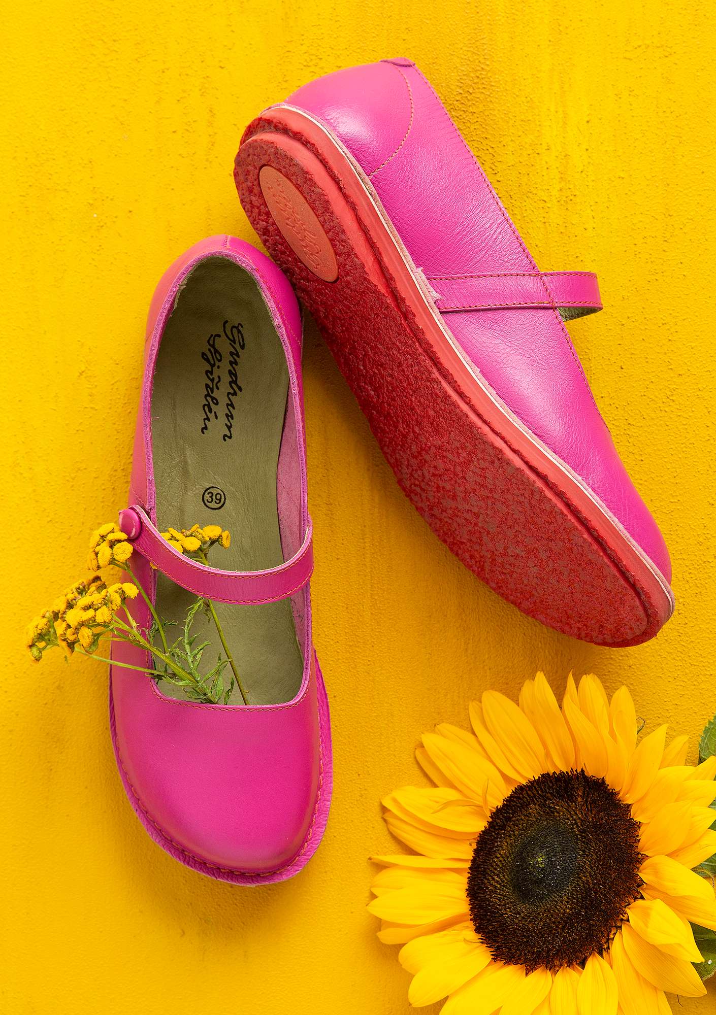 Schoenen van nappa met riempje hibiscus thumbnail