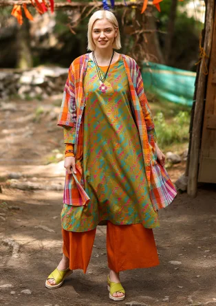 Kangasmekko "Indra” ekopuuvillaa - tumma pioni