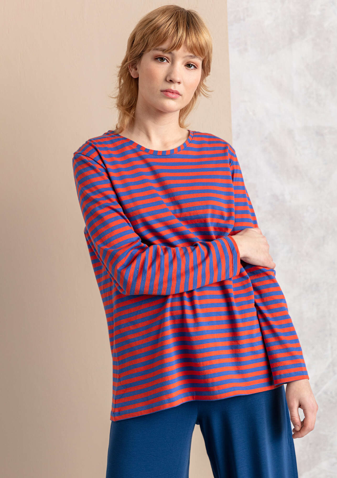 Essential striped sweater in organic cotton sky blue/chili thumbnail