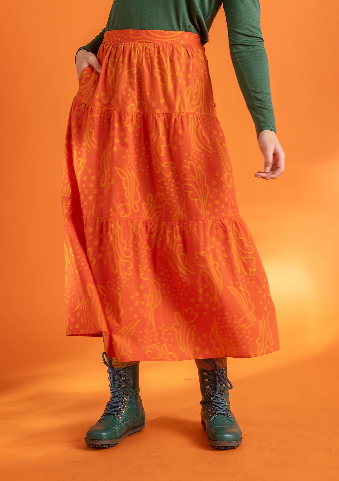 “Irma” woven ruffled skirt in organic cotton chili thumbnail
