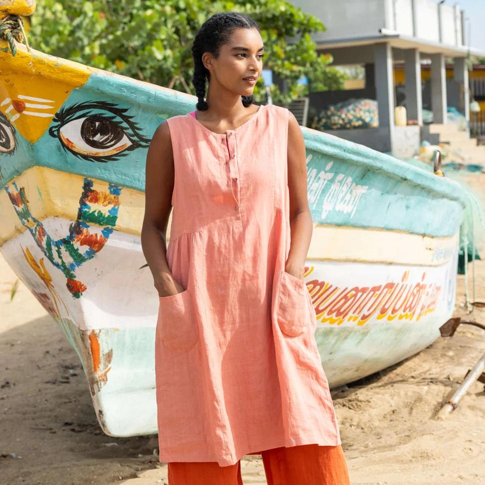 Woven sleeveless dress in linen - lily