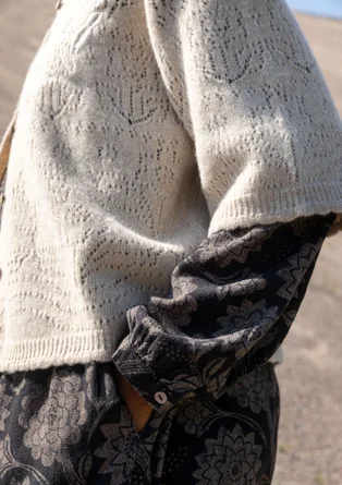 “Shadow” cardigan in a lambswool blend - light sand