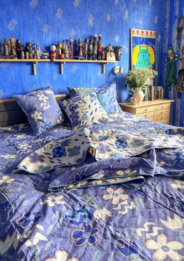 “Drömmar” organic cotton double bedspread - dark lavender