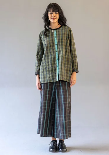 Rutete bluse «Karur» i økologisk bomull - bjørkeløv