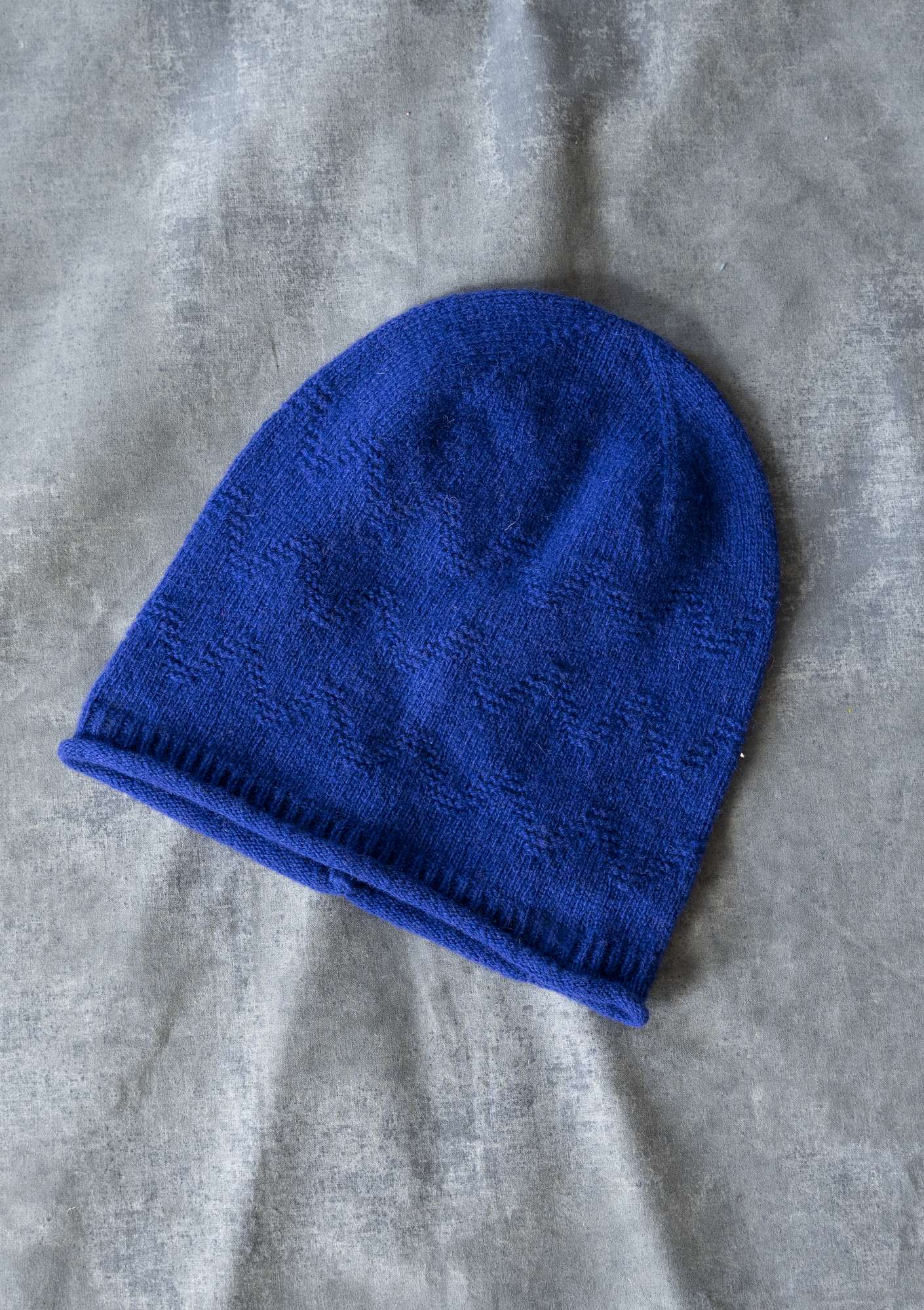Mütze aus Wolle klein blue
