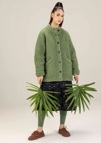 Strikket jakke i ullbouclé - rosmarin/meleret