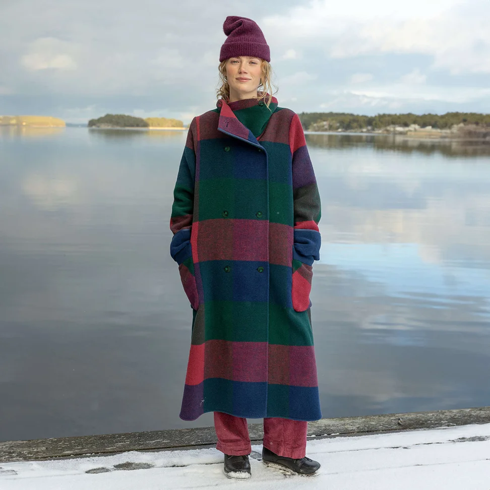 Langer Mantel „Alberta“ aus Recycling-Wolle/Recycling-Polyester - indigo-gemustert