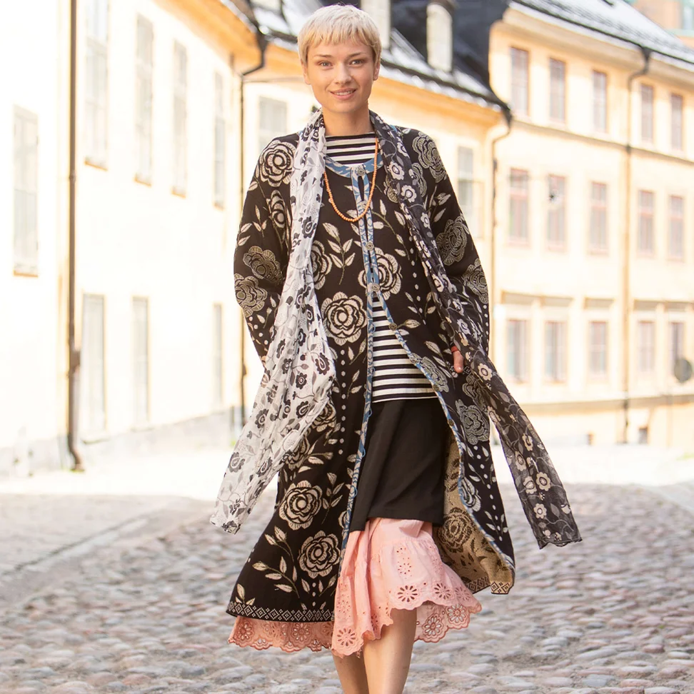 “Bulgaria” knitted coat in a wool and organic/recycled cotton blend - black umber