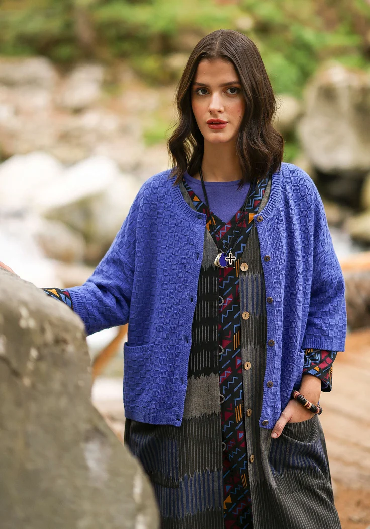 Strickjacke aus Bio-/Recycling-Baumwolle - brillantblau