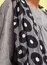 “Lillian” organic cotton shawl (black One Size)