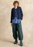 Gemustertes Shirt „Timmer“ aus Bio-Baumwolle/Modal (meeresblau L)