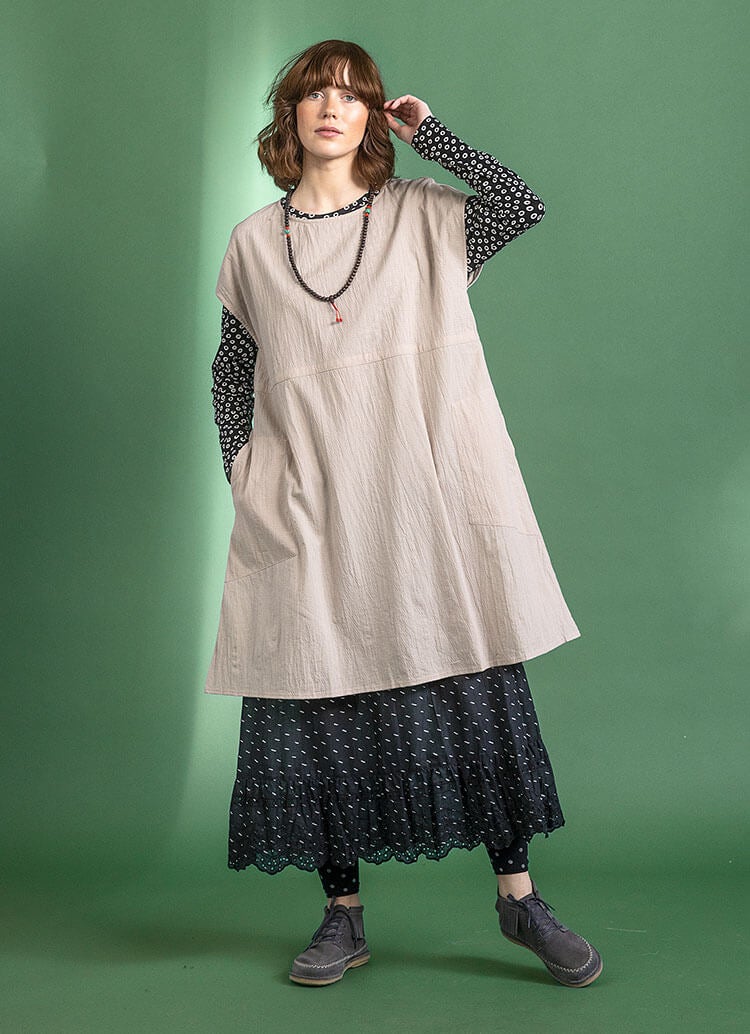 Woven sleeveless dress in organic cotton