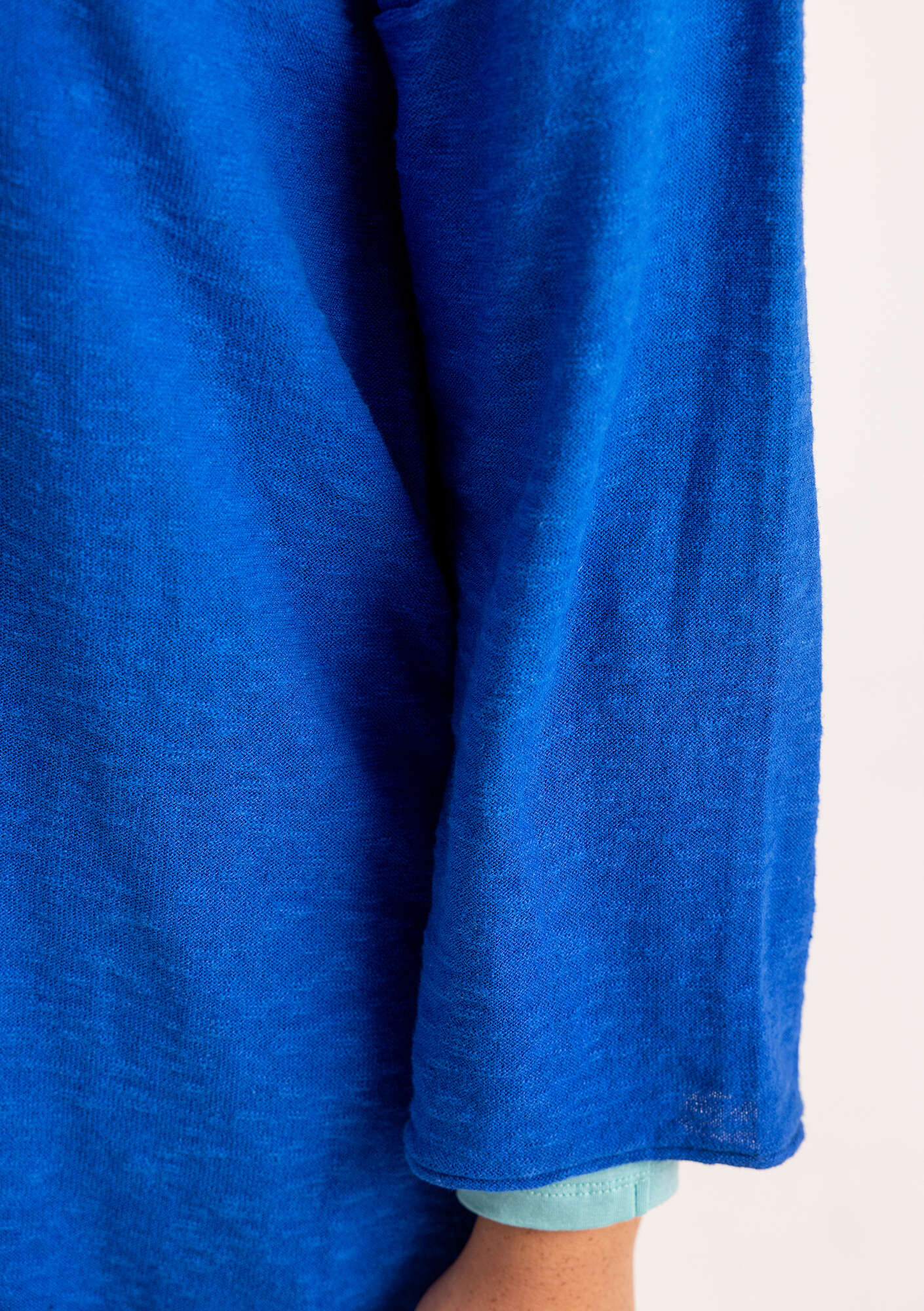 Gebreide lange trui van linnen/biologisch katoen saffierblauw thumbnail