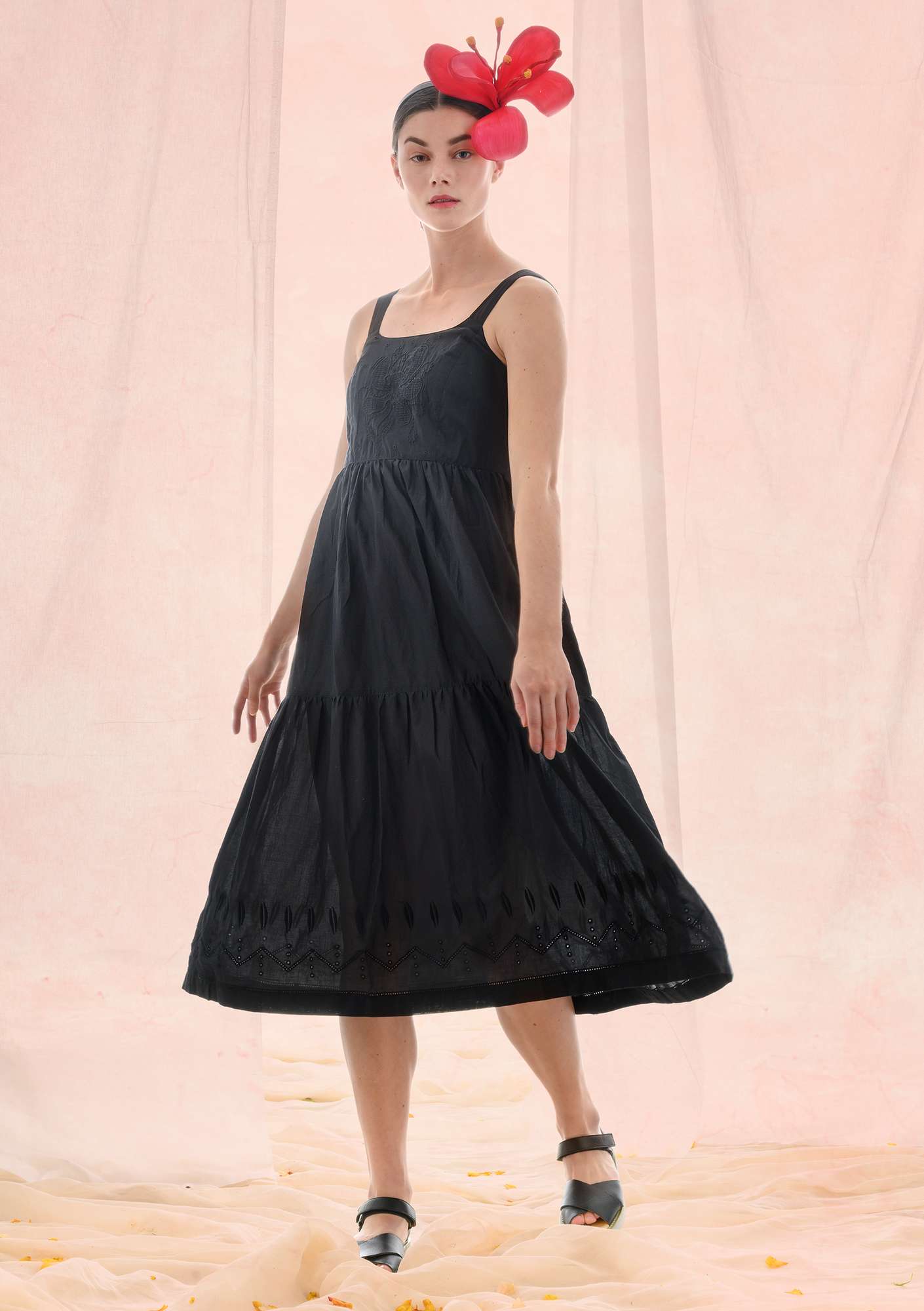 “Fantasia” organic cotton dress black thumbnail