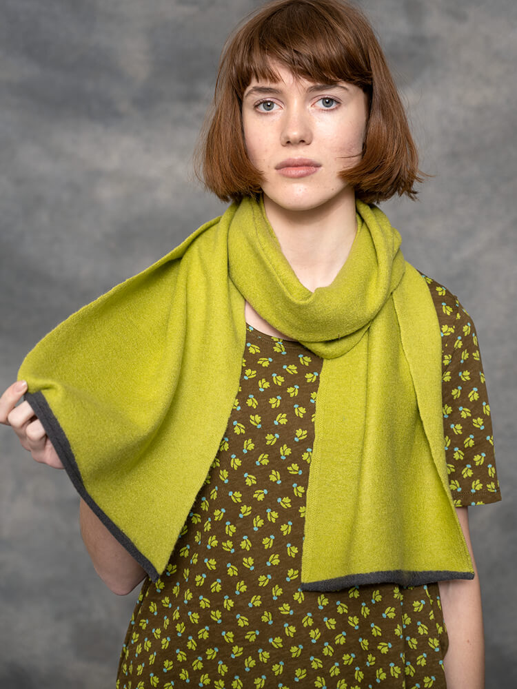 Knitted organic wool scarf